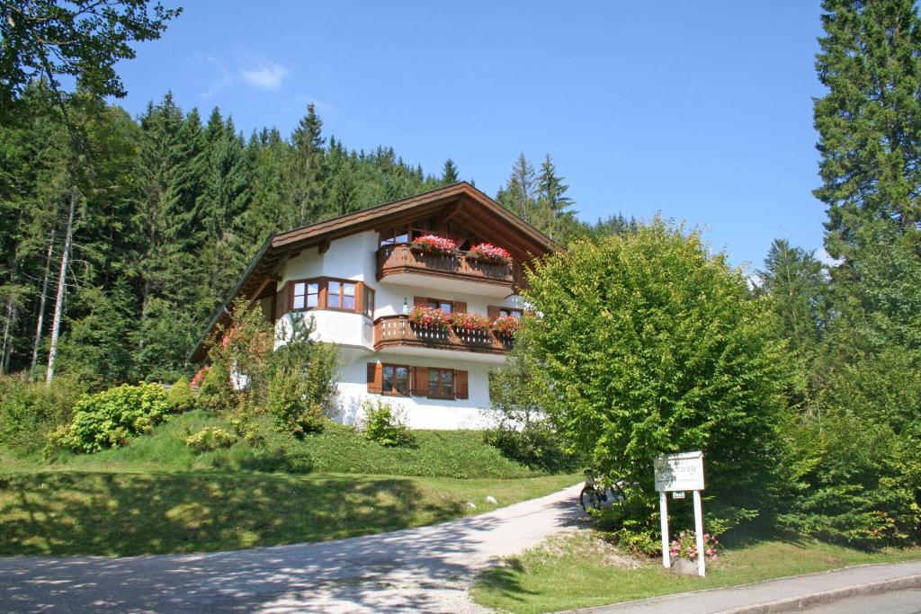 Ferienhaus Am Roemerweg Klais Kültér fotó